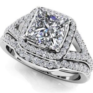 Captivating Princess Cut Diamond Frame Bridal Set