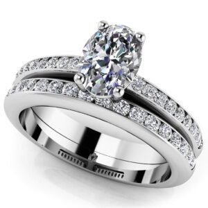 Luminous Oval Diamond Bridal Set In White Yellow Or Rose Gold