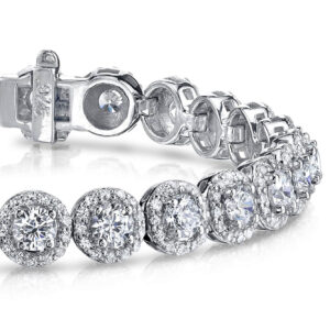 Round Halo Diamond Bracelet In Yellow Gold White Gold And Platinum