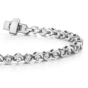 Wavy Diamond Bracelet In White Yellow Gold Or Platinum
